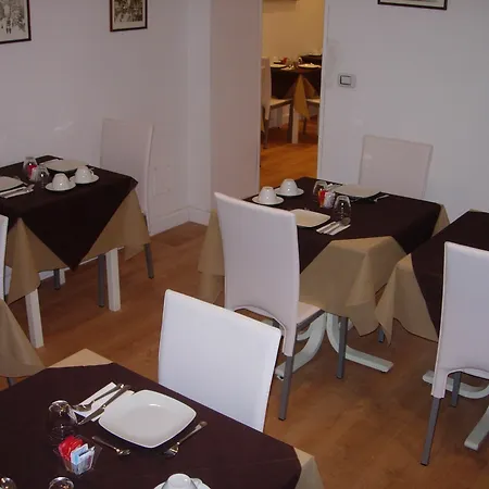 Bed & Breakfast Afea Art & 4*