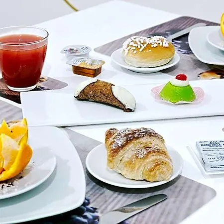 Frühstückspension Afea Art & 4*